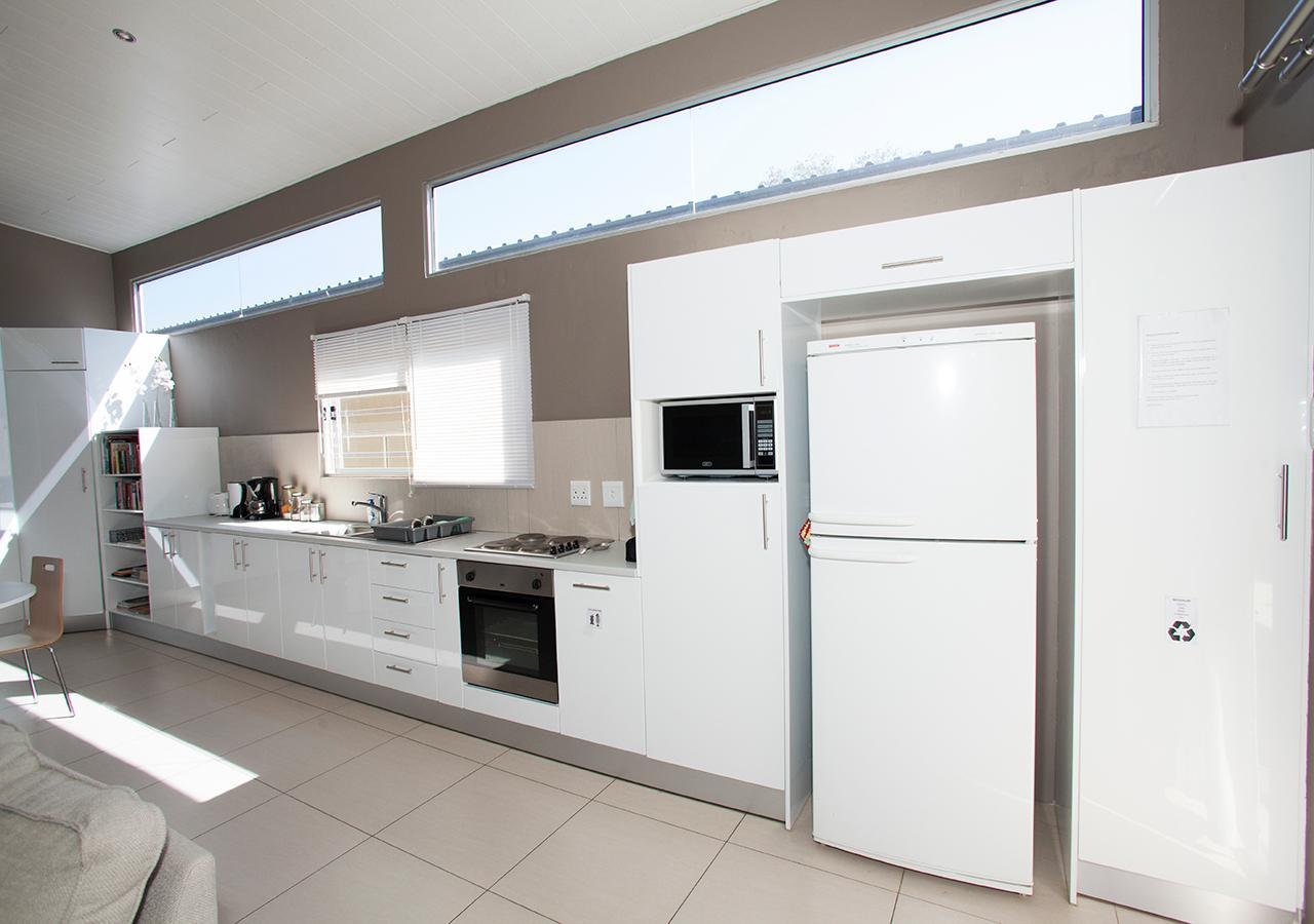 Rnb'S Studio Apartment Windhoek Dış mekan fotoğraf